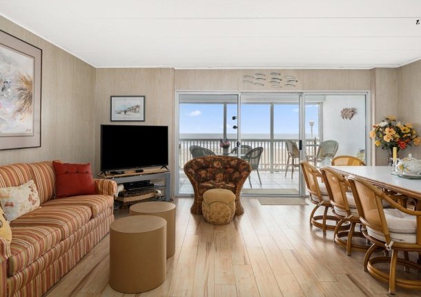 six-on-the-boardwalk-4-5.jpg six-on-the-boardwalk-4-5.jpg