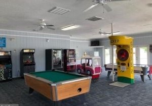 thumbnail-gameroom-2.jpg