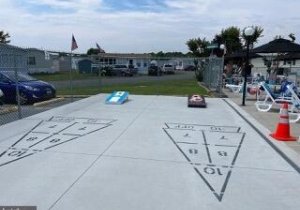 thumbnail-pool-deck.jpg