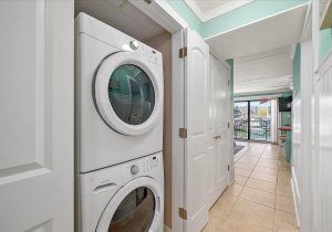 29-edgewater-ave-29.jpg