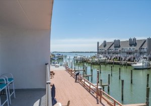 32-edgewater-ave-32.jpg