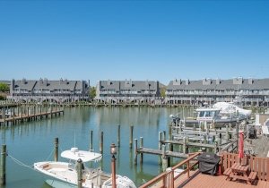 33-edgewater-ave-33.jpg