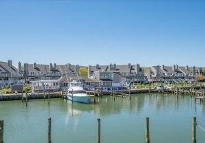 35-edgewater-ave-35.jpg