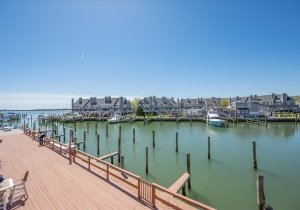 38-edgewater-ave-38.jpg