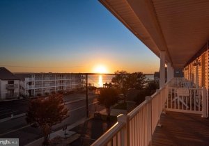 sunset.jpg sunset.jpg