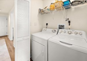 29-111-100th-st-303-29.jpg