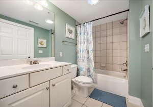 34-15-51st-st-34.jpg