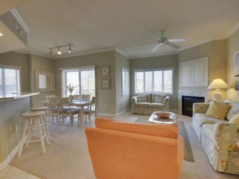 02-living-room.jpg 02-living-room.jpg