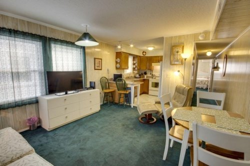 01-living-room.jpg 01-living-room.jpg