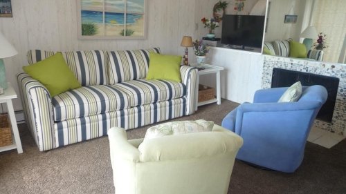 living-room.jpg living-room.jpg