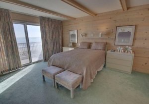 13-bedroom-2.jpg