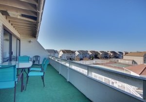 15-balcony.jpg