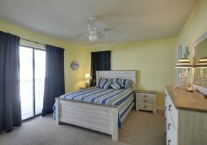 03-master-bedroom.jpg