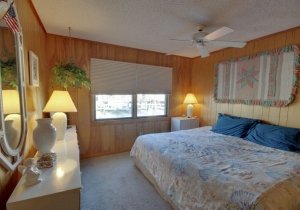 06-master-bedroom.jpg