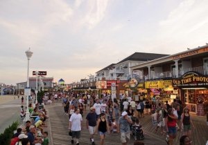 enjoy-the-boardwalk-from-the-inlet-to-27th-st.jpg