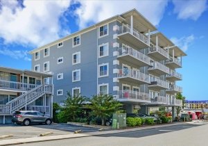 01-whispering-sands-401-1.jpg 01-whispering-sands-401-1.jpg