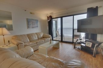 07-living-room.jpg